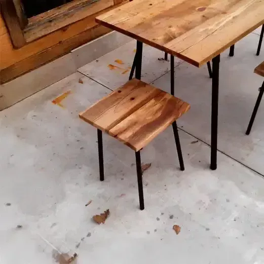 Piezas únicas en madera natural